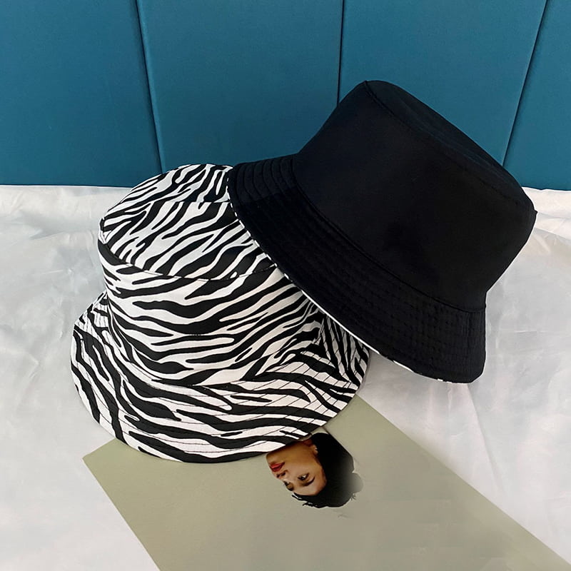 BK00046 Obojstranná čiapka z bavlny Zebra Print Bucket