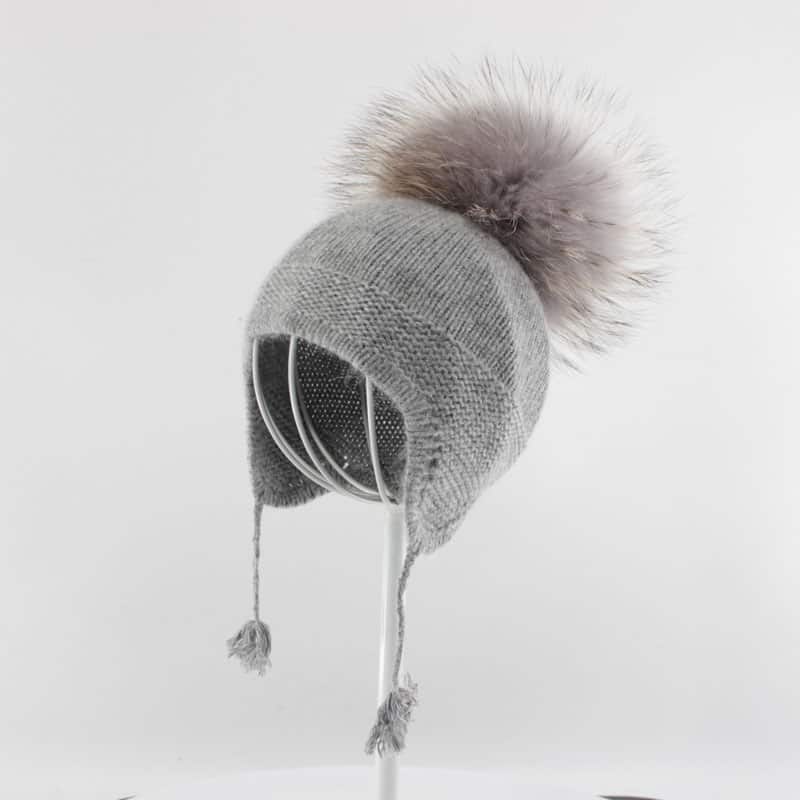 H00084 Detská pletená čiapka Rabbit Fleece s jednou loptou