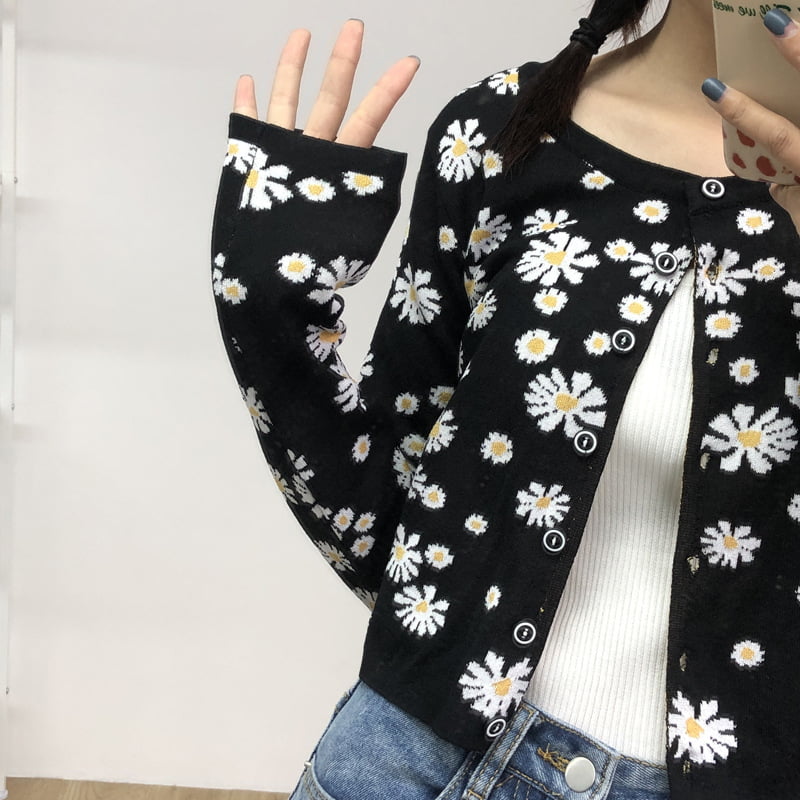 SM-K0009 Malý pletený sveter Daisy Dámska tenká pletená bunda Cardigan SM-K0009 Malý pletený sveter Daisy Dámska tenká pletená bunda Cardigan